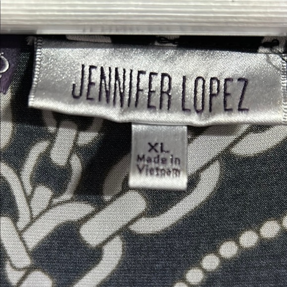 Jennifer Lopez Black and White V-Neck Sundress - Picture 2 of 7